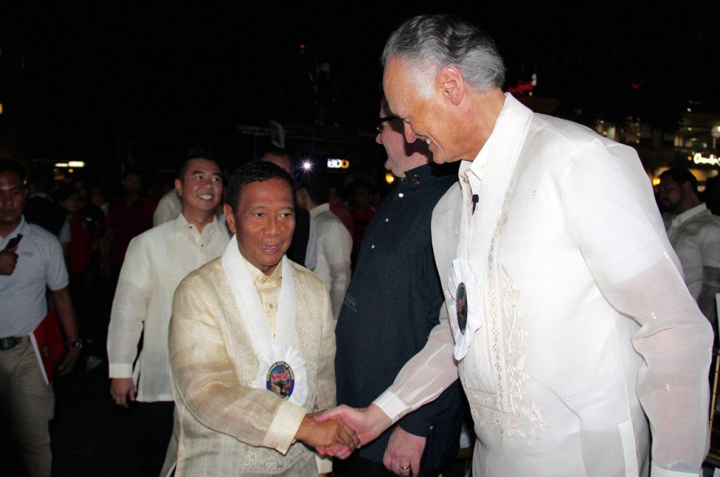 The Vice-President of the Philippines, Jejomar Binay (left), shakes hands with the Founder-President of New7Wonders, Bernard Weber (right), at the Official New7Wonders Cities Inauguration ceremonies for Vigan, which took place in the Philippines yesterday. 